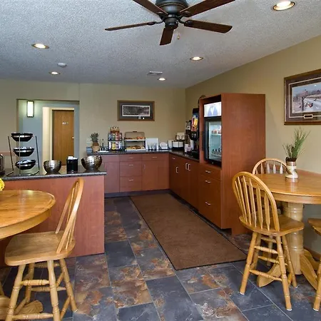 America\'S Best Value Inn & Suites International Falls 